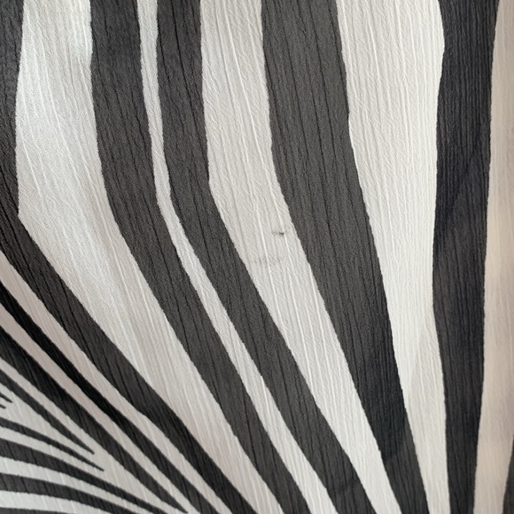 Zebra Print Nicole Miller Tank Top - EUC Medium - Picture 9 of 9